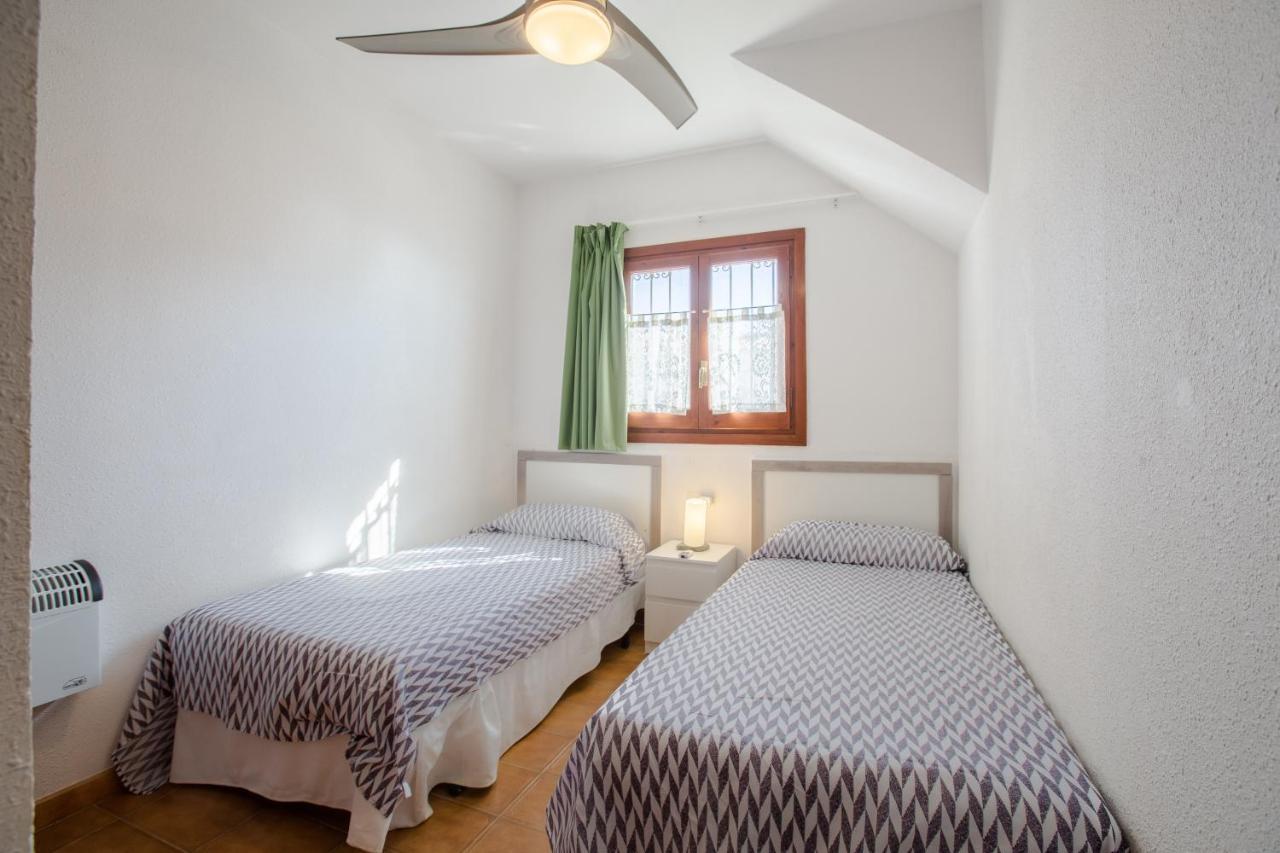 Ferienwohnung Mistral Seafront Up. Vistas Al Mar Mont-roig del Camp Exterior foto