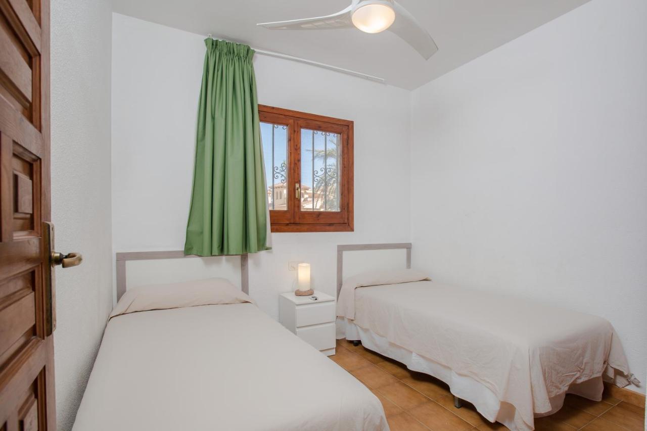 Ferienwohnung Mistral Seafront Up. Vistas Al Mar Mont-roig del Camp Exterior foto